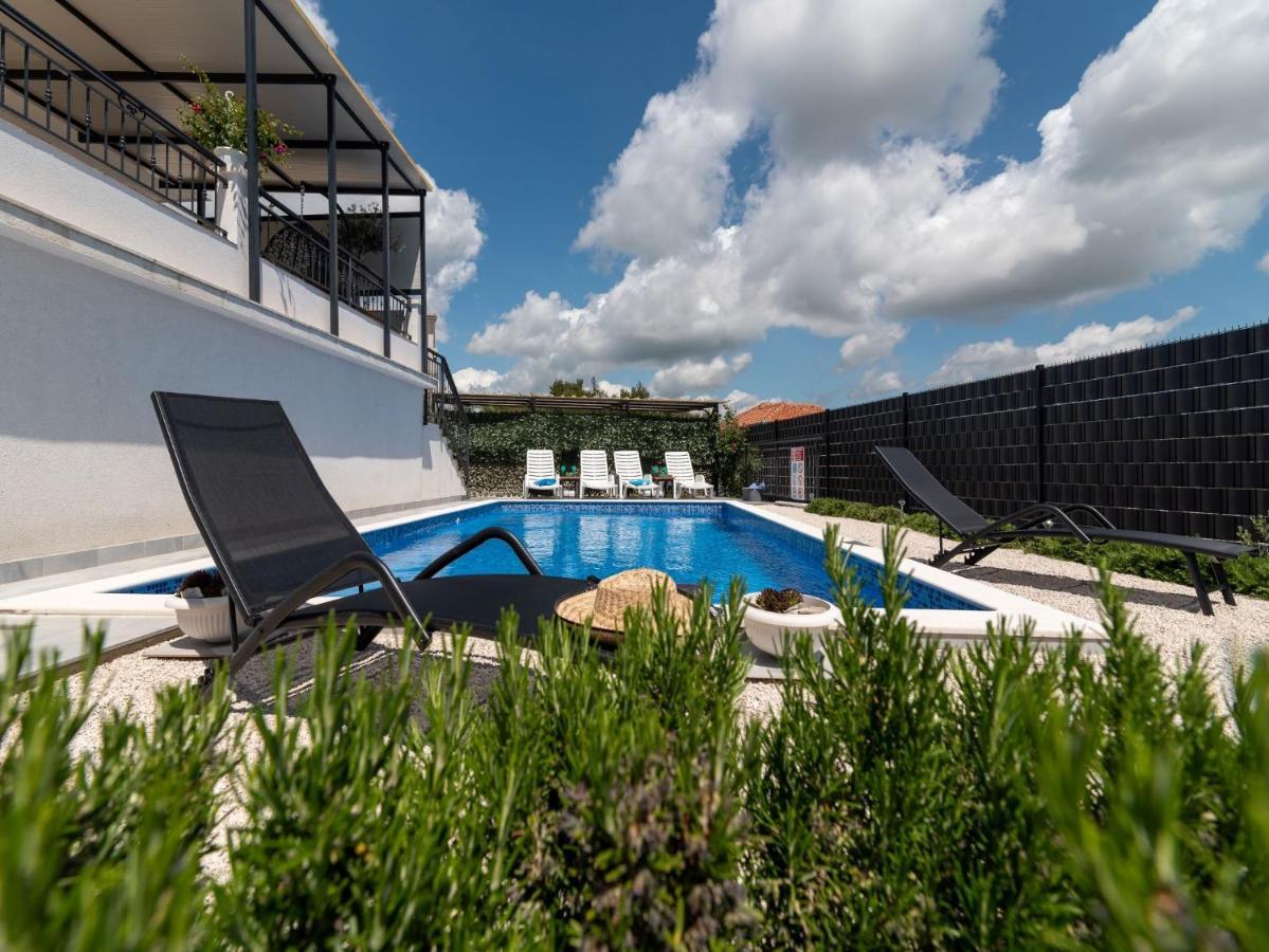Scenic Sea View,Three Bedroom Villa With Pool Trogir Ngoại thất bức ảnh