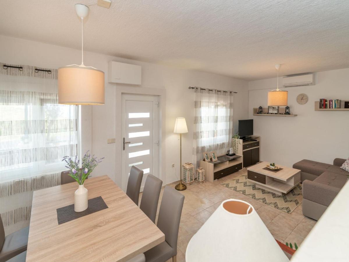 Scenic Sea View,Three Bedroom Villa With Pool Trogir Ngoại thất bức ảnh