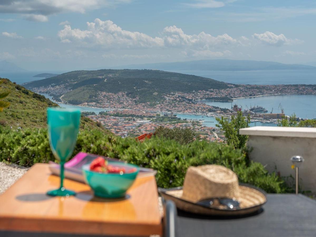 Scenic Sea View,Three Bedroom Villa With Pool Trogir Ngoại thất bức ảnh