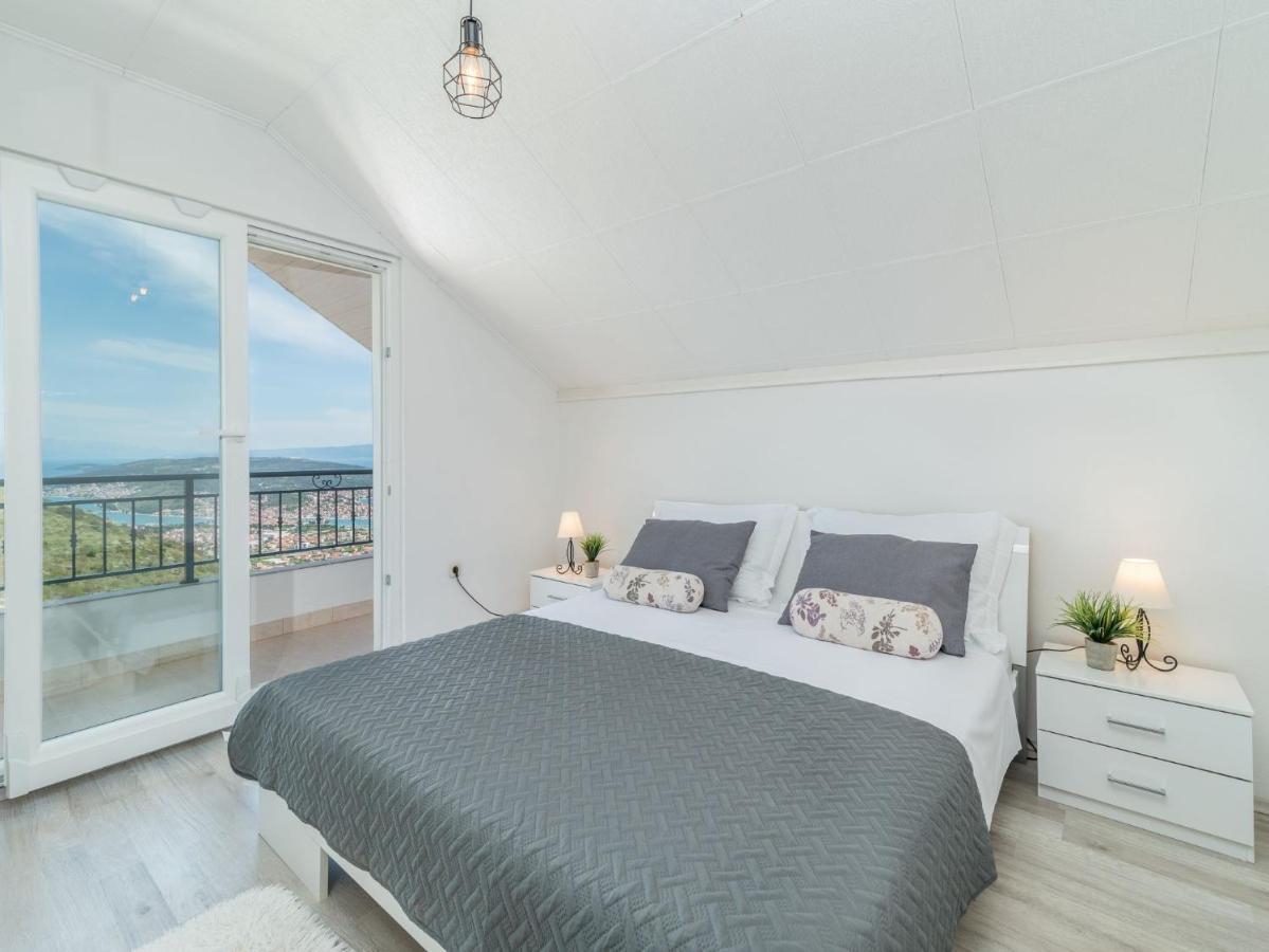 Scenic Sea View,Three Bedroom Villa With Pool Trogir Ngoại thất bức ảnh