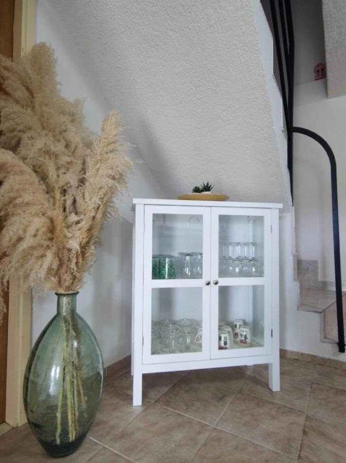 Scenic Sea View,Three Bedroom Villa With Pool Trogir Ngoại thất bức ảnh